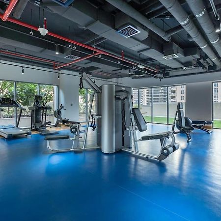 ドバイBurj Khalifa View - 2Br And Maid - Downtownアパートメント エクステリア 写真