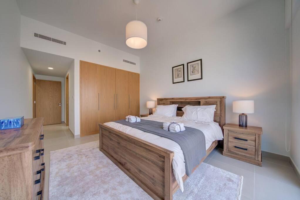 ドバイBurj Khalifa View - 2Br And Maid - Downtownアパートメント エクステリア 写真